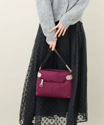 ［撥水／５００ｇ以下の軽量］アクセントレザーコンパクトショルダーバッグ