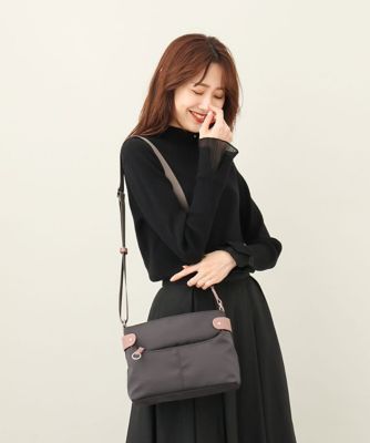 MK MICHEL KLEIN BAG (Women)/エムケーミッシェルクランバッグ [撥水/500g以下の軽量]アクセントレザーコンパクトショルダーバッグ