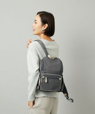 ＜MK MICHEL KLEIN BAG (Women)＞［撥水加工／軽量］スクエアデザインコンパクトリュック
