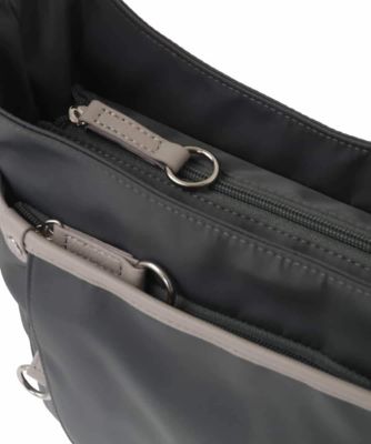 ［撥水／５００ｇ以下の軽量］アクセントレザーショルダーバッグ