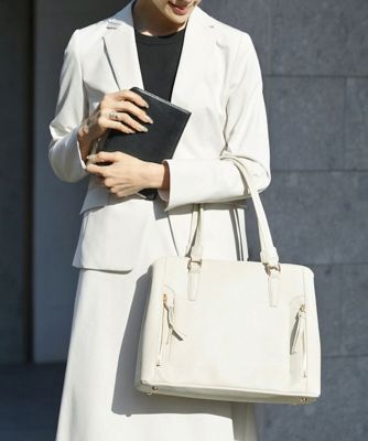 ＜MK MICHEL KLEIN BAG (Women)＞［２ＷＡＹ／通勤におすすめ］サイドファスナーエレガントスクエアバッグ
