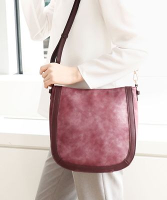 ＜MK MICHEL KLEIN BAG (Women)＞［２ＷＡＹ］合成皮革ツイストハンドルバッグ