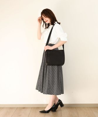 ［撥水加工／軽量］ナイロンスクエアショルダーバッグ