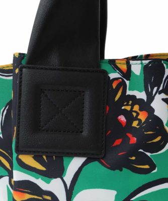 ［２ＷＡＹ・１０Ｐｏｃｋｅｔｓ］デザイントートバッグ