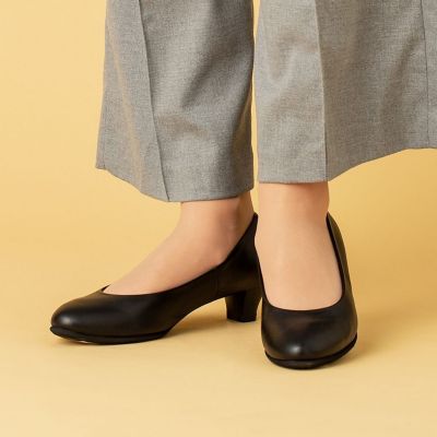 ペダラ　レディース　３Ｅ　　　３．５ｃｍヒール
