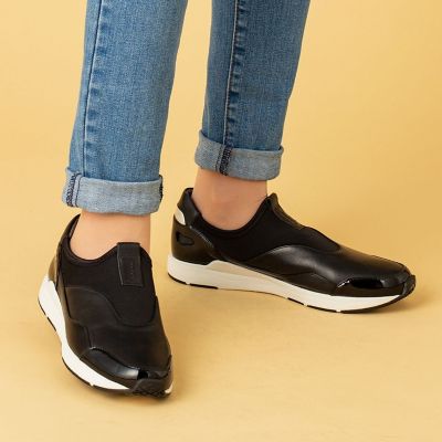 ペダラ　レディース　２Ｅ　　　２．５ｃｍヒール