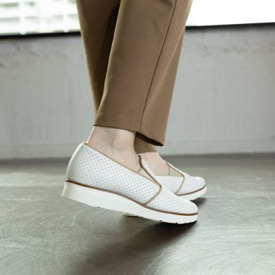 ペダラ　レディース　　ＬＡ　ＣＨＩＣ　２Ｅ　３．０ｃｍヒール