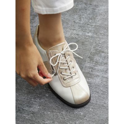 美品　アシックスペダラのバレエシューズ　ホワイト✖️シルバー ペダラ レディース 3E | ASICS WALKING (Women)/アシックス