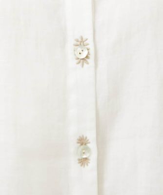リネンローンボタンホール刺繍ブラウス