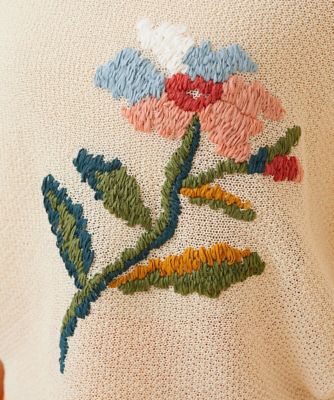 テープヤーンフラワー刺繍プルオーバー