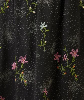 ★シビラ★花柄コード刺繍ウールタックスカート　黒色　ふんわりデザイン　新品未使用 ドットフラワー刺繍スカート | Sybilla (Women)/シビラ | 三越伊勢丹