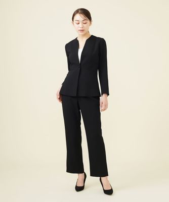 バックベンツ入りパンツ