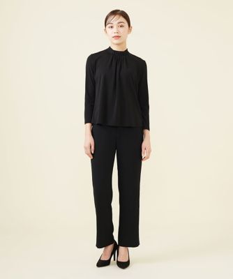 バックベンツ入りパンツ