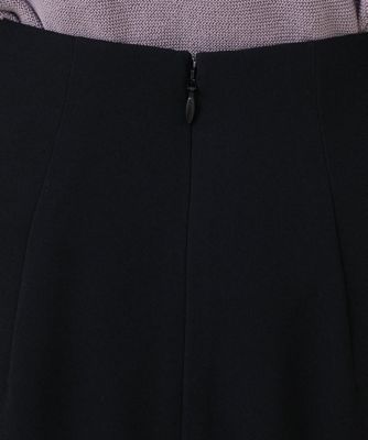 フロントサイドタックフォルムパンツ