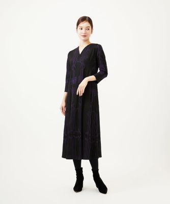 リーフ柄コード刺繍ジャージードレス | Sybilla (Women)/シビラ | 三越