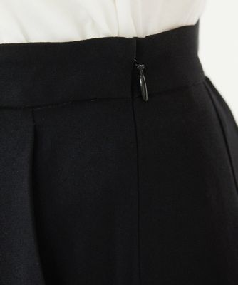 バックサテンストレートパンツ