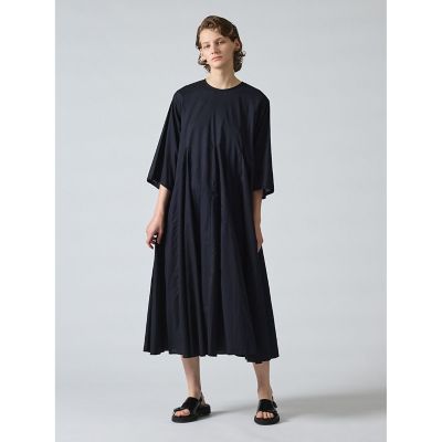 ＜mizuiro ind (Women)＞ｍｉｚｕｉｒｏ　ｉｎｄ　クルーネックボリュームフレアワンピース