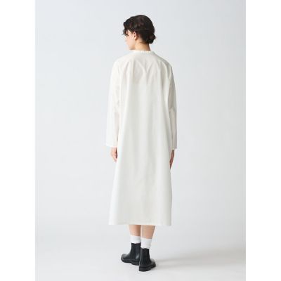 ｍｉｚｕｉｒｏ　ｉｎｄ　パンチングスタンドカラーロングワンピース