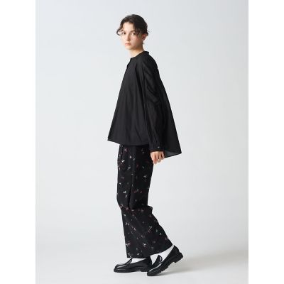 ｍｉｚｕｉｒｏ　ｉｎｄ　スモールフラワープリントパンツ
