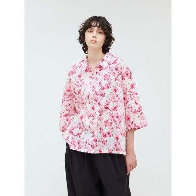 ＜mizuiro ind (Women)＞ｍｉｚｕｉｒｏ　ｉｎｄ　フラワープリントハーフスリーブシャツ