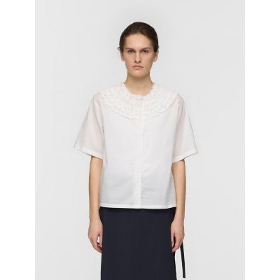 ＜mizuiro ind (Women)＞ｍｉｚｕｉｒｏ　ｉｎｄ　フリルデザインクルーネックシャツ