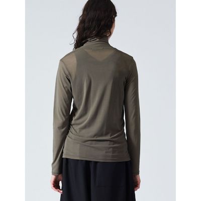 ｍｉｚｕｉｒｏ　ｉｎｄ　ハイネックプルオーバー