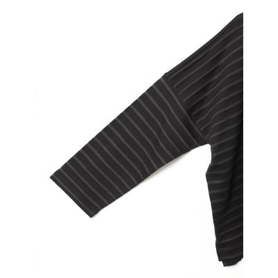 ｍｉｚｕｉｒｏ　ｉｎｄ　オパール加工プリントワイドプルオーバー