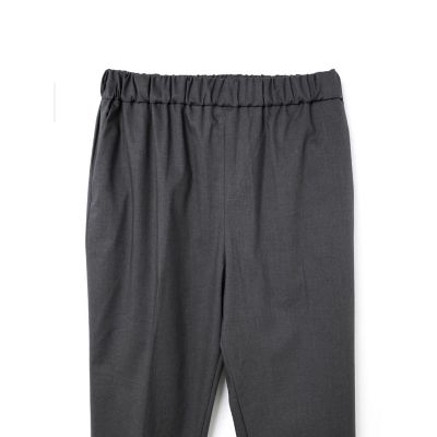 ｍｉｚｕｉｒｏ　ｉｎｄ　センタープレスストレートパンツ