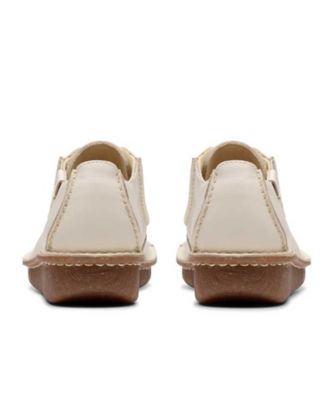 Ｃｌａｒｋｓ　０１４Ｄ　Ｆｕｎｎｙ　Ｄｒｅａｍ　ファニードリーム　クリーム　カジュアルシューズ