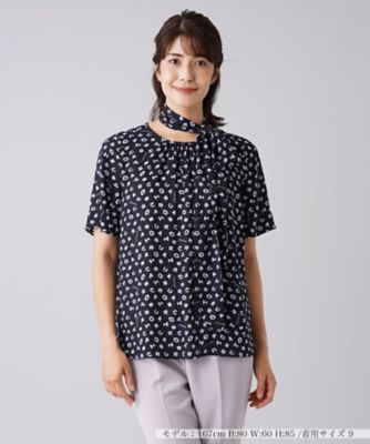 リボンベルト付きイニシャルロゴブラウス【ＲＯＣＨＡＳ　Ｐｒｅｍｉｅｒｅ】