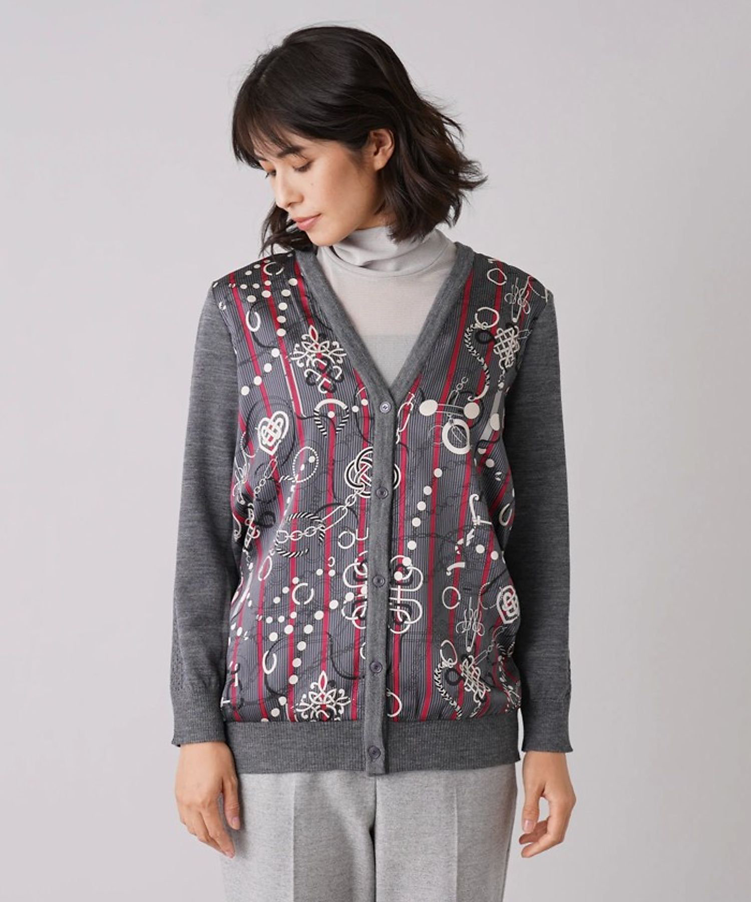 プリント切替Vネックカーディガン【ROCHAS プリント切替Vネックカーディガン【ROCHAS
