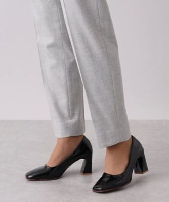 センタープレステーパードパンツ