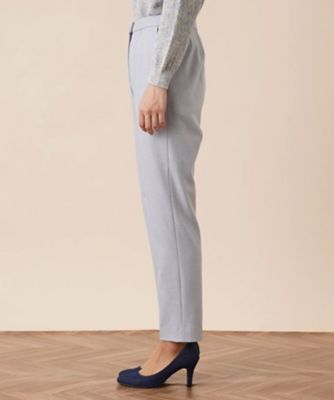 テーパードパンツ