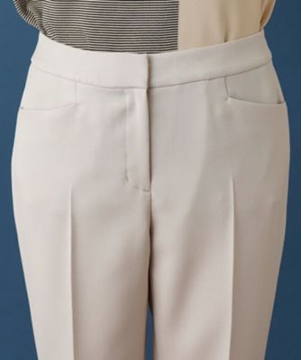 ストレッチテーパードパンツ【Ｌｅｉｌｉａｎ　ＷＨＩＴＥ　ＬＡＢＥＬ】