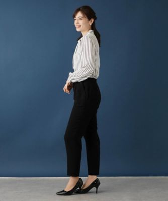 スリムテーパードパンツ