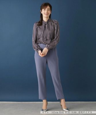 スリムテーパードパンツ