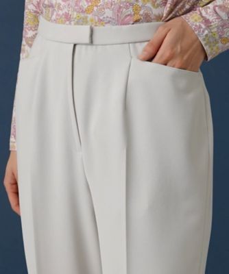 センタープレスパンツ【Ｌｅｉｌｉａｎ　ＷＨＩＴＥ　ＬＡＢＥＬ】