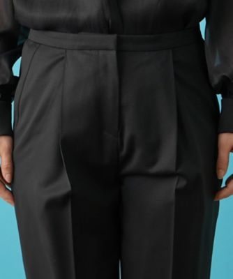 タックテーパードパンツ