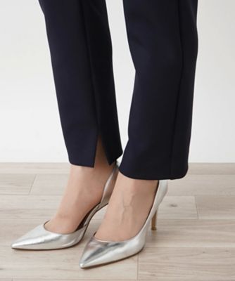 テーパードパンツ