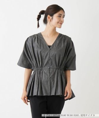 ＜Leilian (Women)＞洗えるＶネック半袖ブラウス【ＴＨＥ　ＮＥＷ】【Ｌｅｉｌｉａｎ　ＷＨＩＴＥ　ＬＡＢＥＬ】