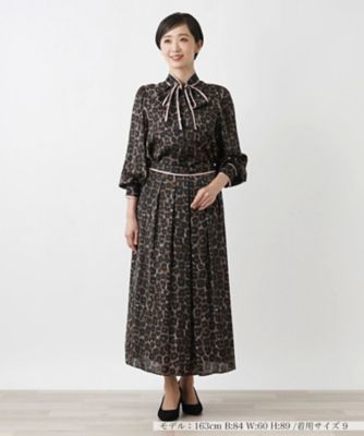 ボウタイブラウス