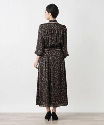 ボウタイブラウス