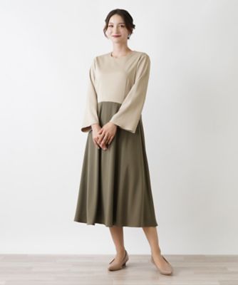 ロングスリーブフレアワンピース
