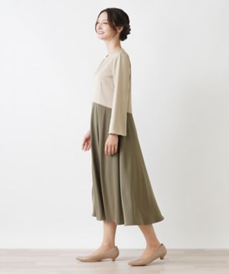 ロングスリーブフレアワンピース
