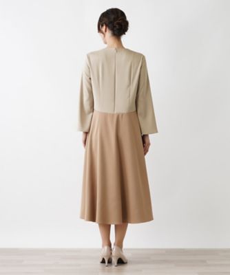 ロングスリーブフレアワンピース