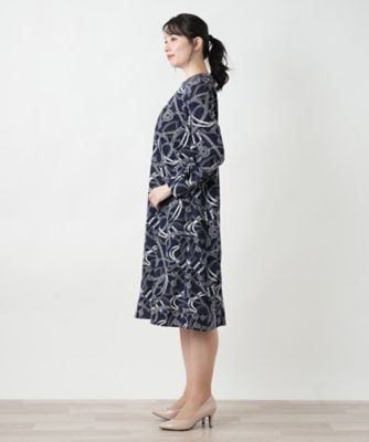 Leilian レリアン 総柄プリントノースリーブワンピース ミモレ丈 Leilian レリアン 総柄プリントノースリーブワンピース ミモレ丈