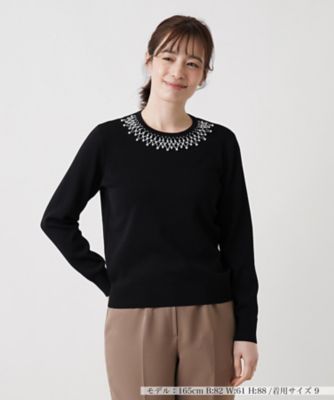 ビジューネックニット