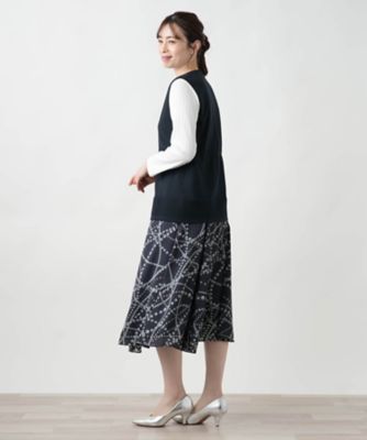 Ｖネックニットジレ【Ｌｅｉｌｉａｎ　ＷＨＩＴＥ　ＬＡＢＥＬ】