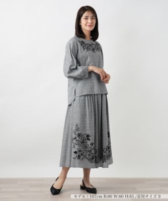 チェック刺繍ブラウス