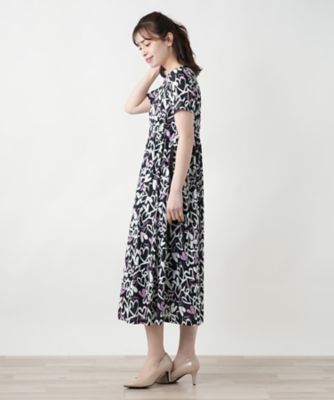 プリントフレアワンピース【ＭＵＳＥ　ＢＹ　ＲＯＣＨＡＳ　Ｐｒｅｍｉｅｒｅ】